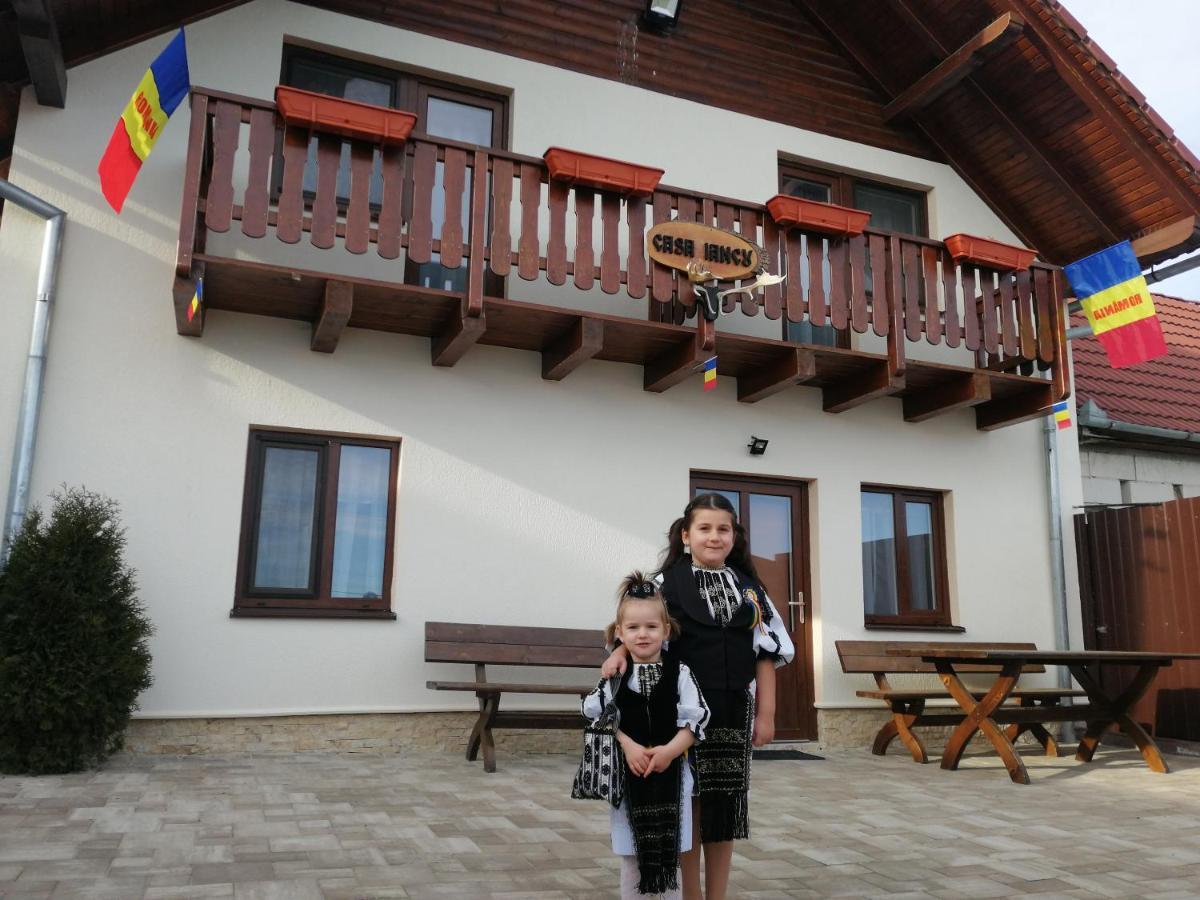 Casa Iancu Hotel Jina ภายนอก รูปภาพ
