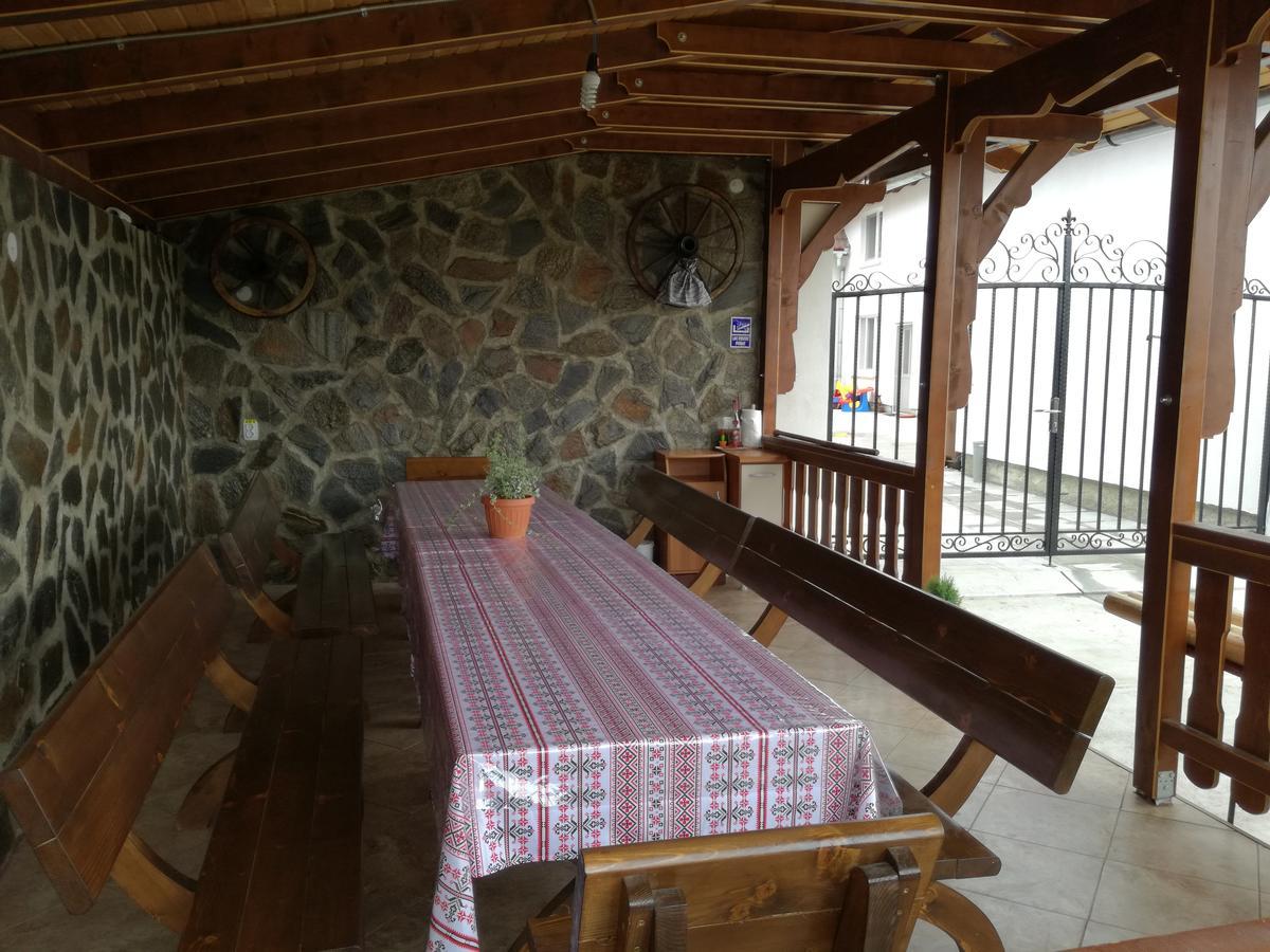 Casa Iancu Hotel Jina ภายนอก รูปภาพ