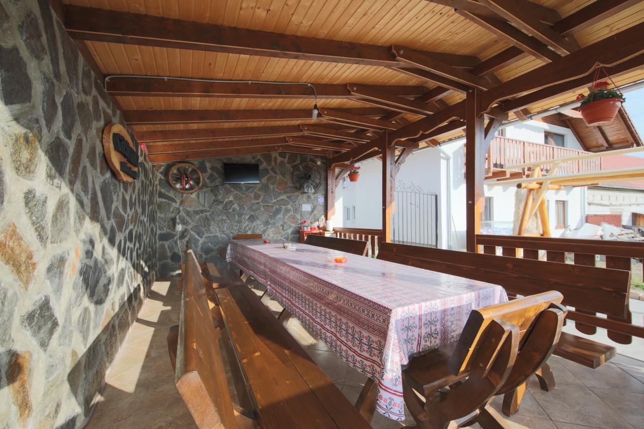 Casa Iancu Hotel Jina ภายนอก รูปภาพ