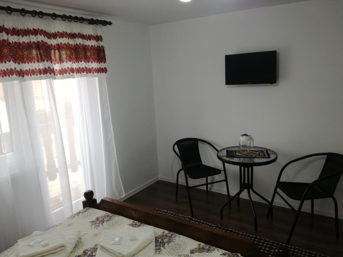 Casa Iancu Hotel Jina ภายนอก รูปภาพ